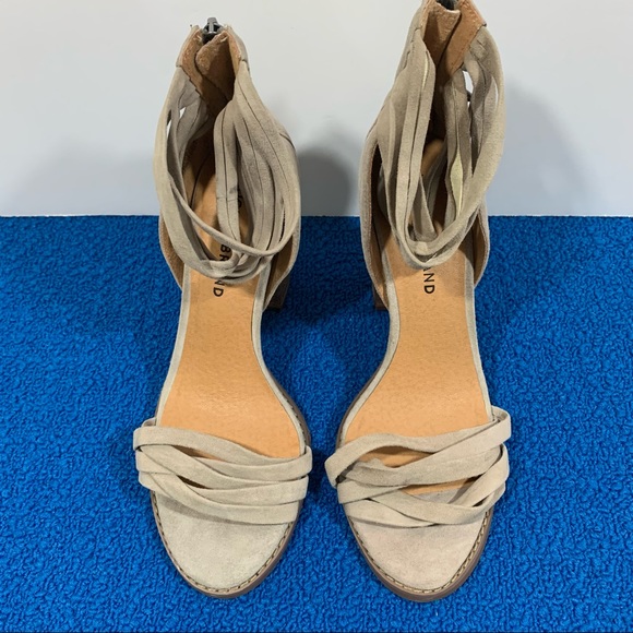 Lucky Brand “Lakisha” Suede Leather Open Toe Strappy Block Heel Sandals Sz 7.5M - Picture 2 of 9